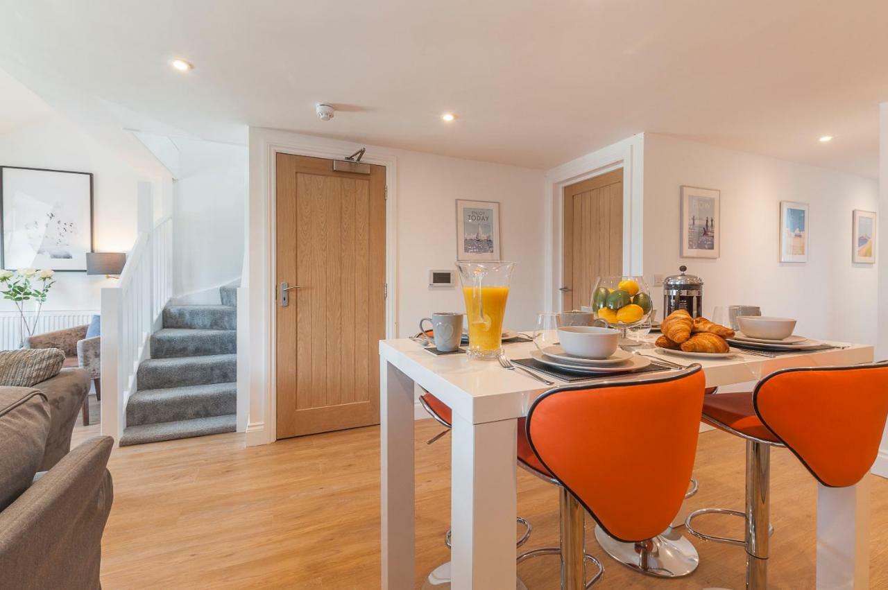 Pure B - Exceptional Views Of Tamar & Royal William Yard With Free Parking & Wifi Apartment Plymouth Exterior photo