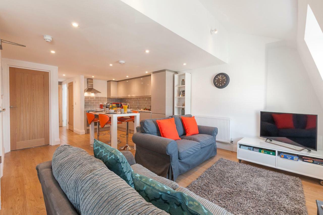 Pure B - Exceptional Views Of Tamar & Royal William Yard With Free Parking & Wifi Apartment Plymouth Exterior photo