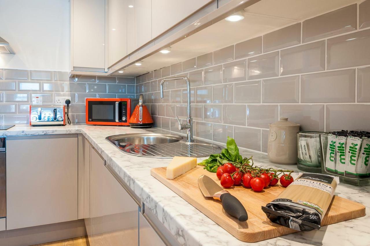 Pure B - Exceptional Views Of Tamar & Royal William Yard With Free Parking & Wifi Apartment Plymouth Exterior photo