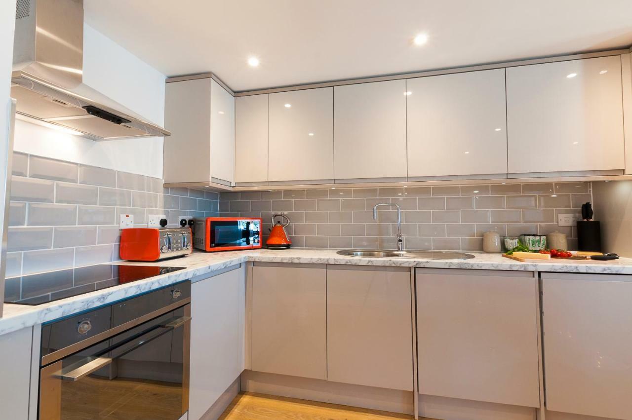 Pure B - Exceptional Views Of Tamar & Royal William Yard With Free Parking & Wifi Apartment Plymouth Exterior photo